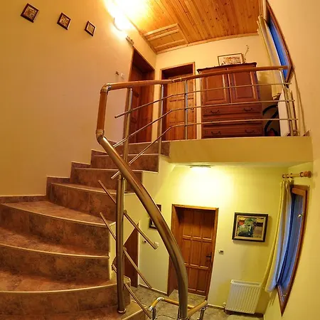 Eco House Family *